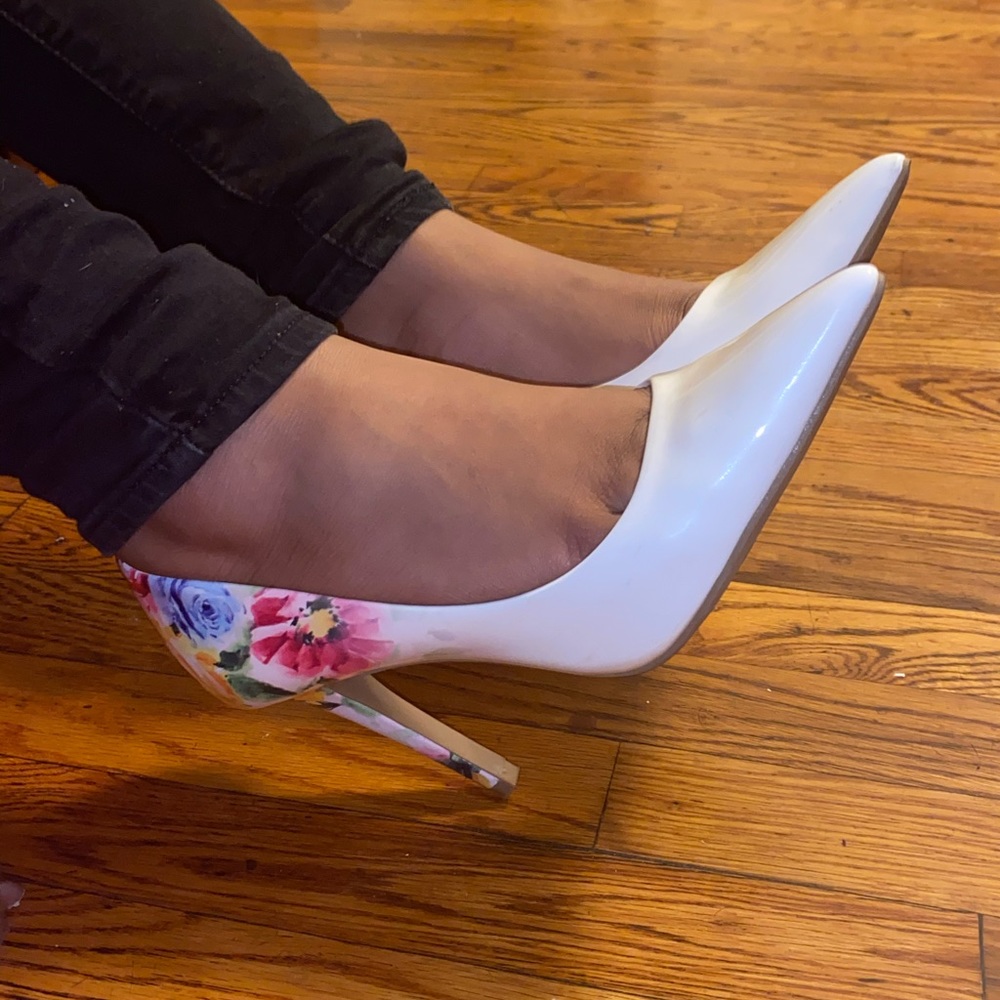 White pointed floral stiletto heels